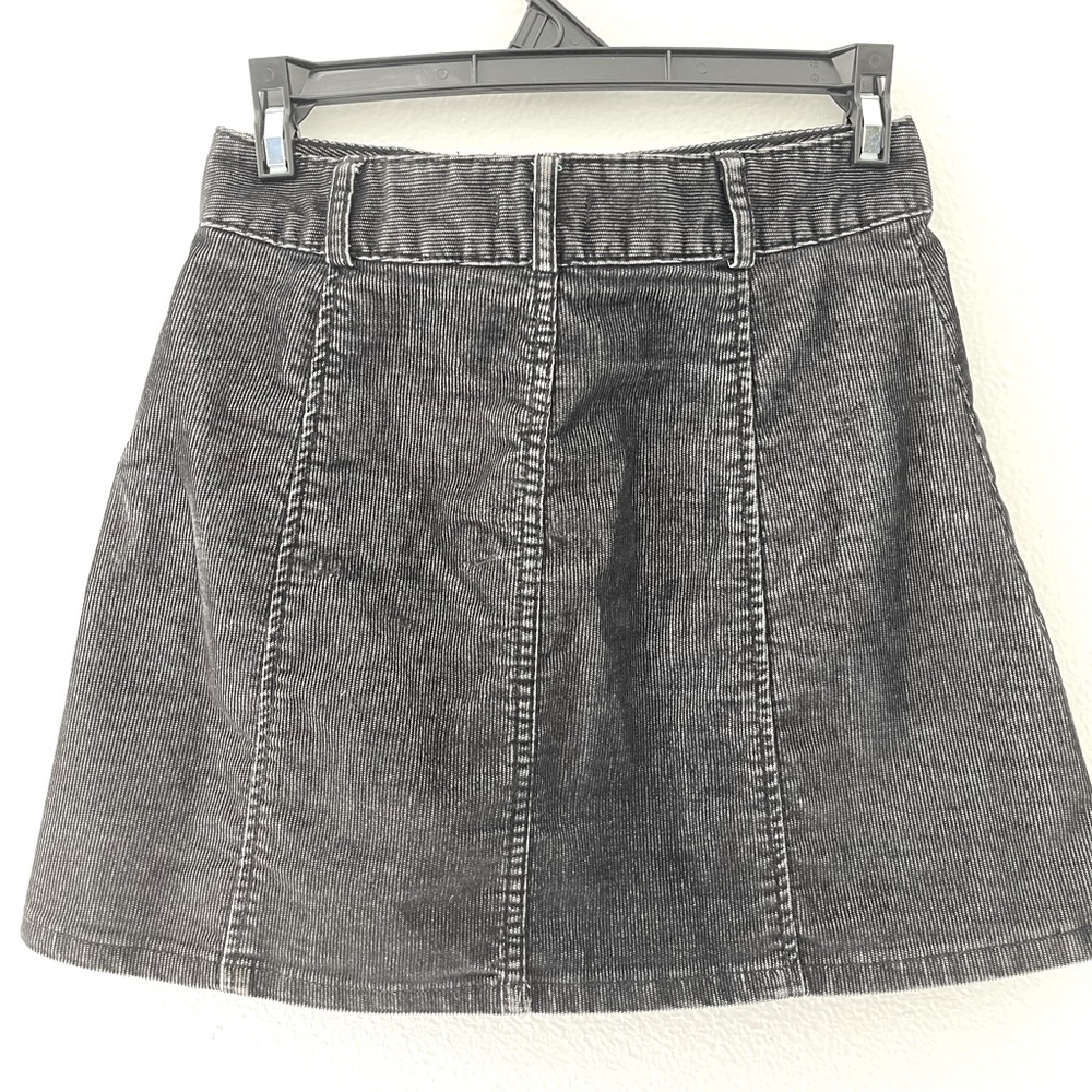 Skirt - Picture 2 of 2